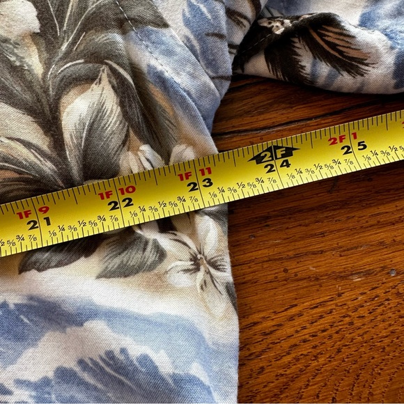 Pierre Cardin Hawaiian Shirt Size Large - Picture 4 of 7